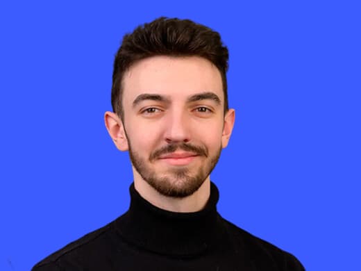 Le très complet blog pandulfi, tenu par Loïc Morel.